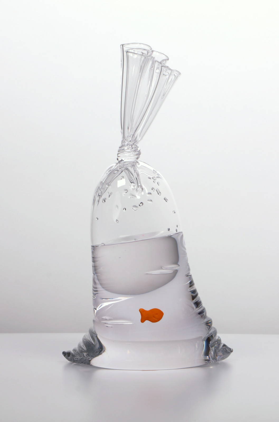 Dylan Martinez - GF 163, 2023, Hand blown glass sculpture with ceramic fish element