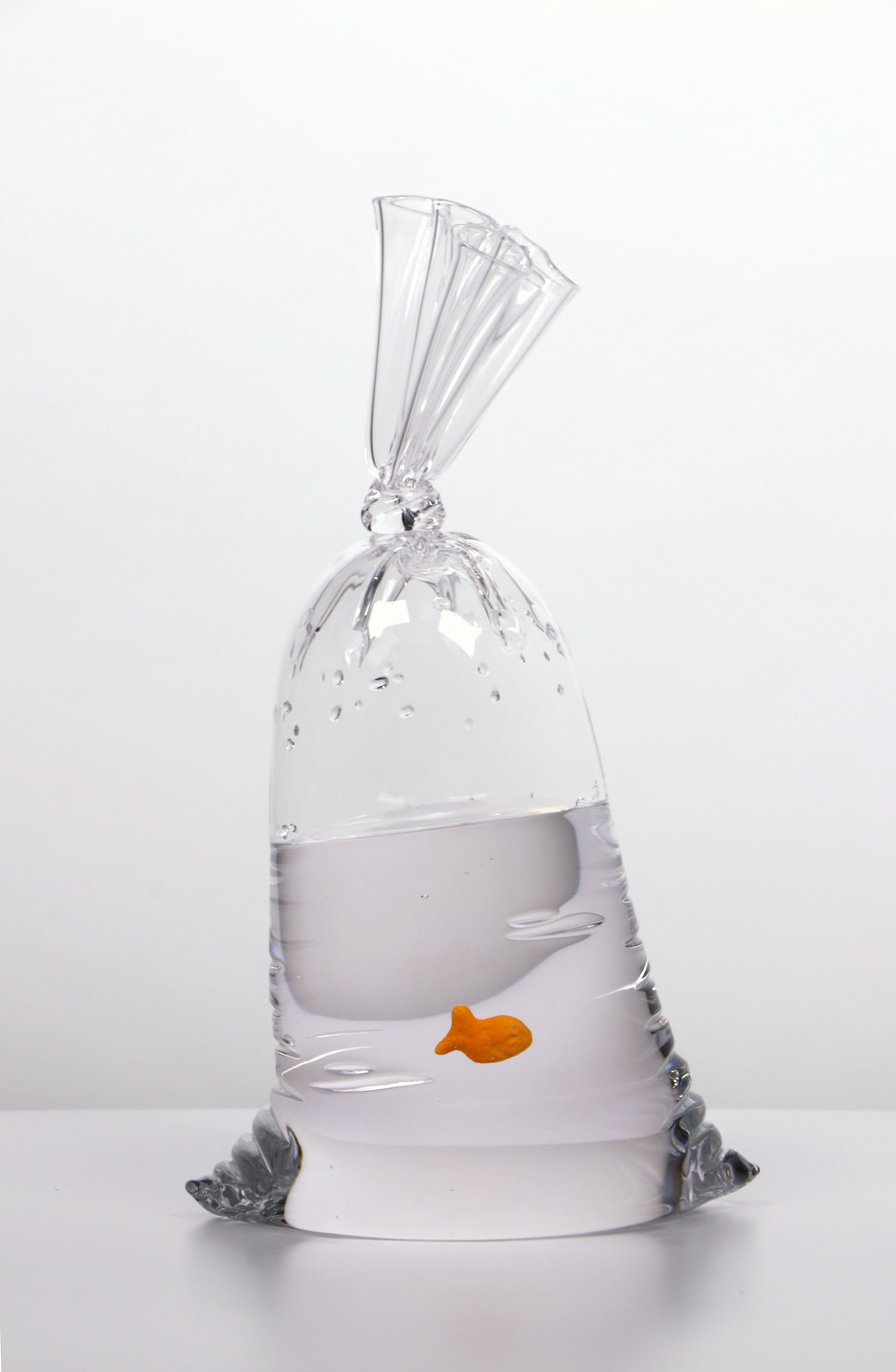 Dylan Martinez - GF 164, 2023, Hand blown glass sculpture with ceramic fish element