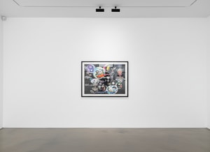 Takashi Murakami - Hands Clasped