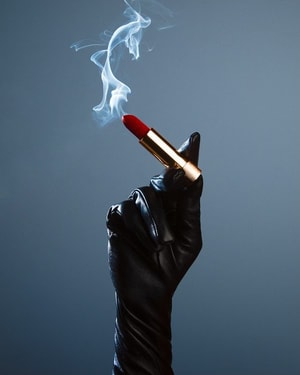 Tyler Shields - Lipstick Cigarette