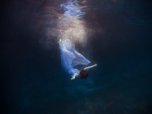 Tyler Shields - Submerged