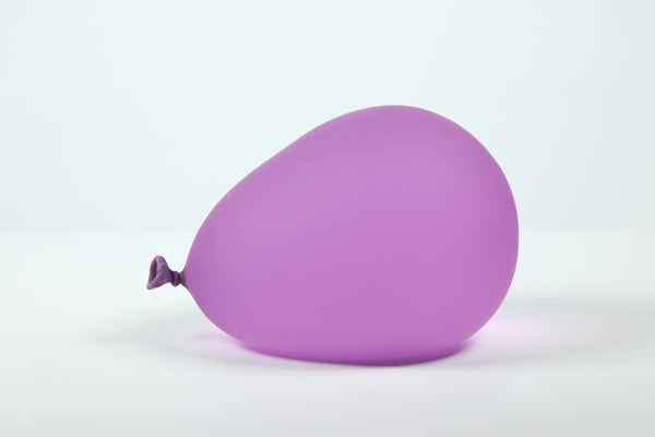 Dylan Martinez - Purple Water Balloon (large), 2024, Glass sculpture - hot sculpted, sandblasted, acid etched