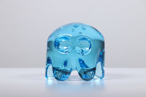 Dylan Martinez - SM Inky 2, 2023, Hand blown glass sculpture