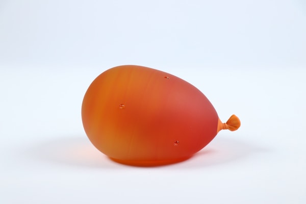 Dylan Martinez - Sunset Orange Water Balloon (droplets), 2024, Glass sculptures - hot sculpted, sandblasted, acid etched