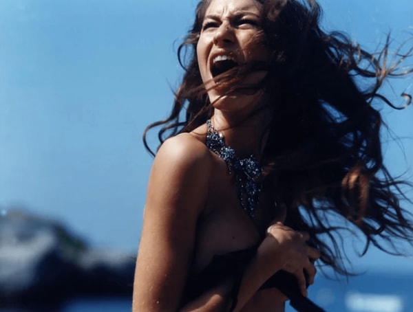Michel Comte - Gisele Screaming, 1999, Oversized chromogenic print